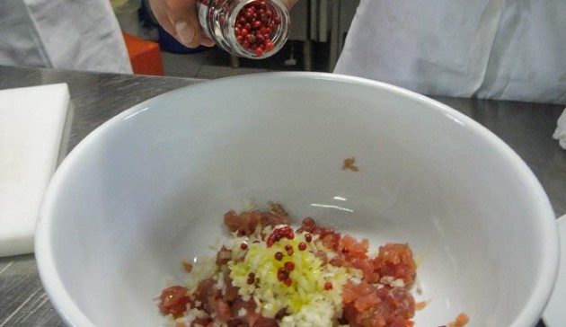 aggiungi-un-cucchiaio-di-pepe-rosa