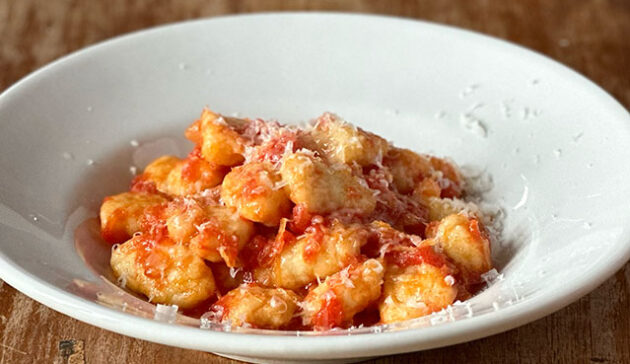 Gnocchi di patate fatti a mano – corso di cucina a Milano